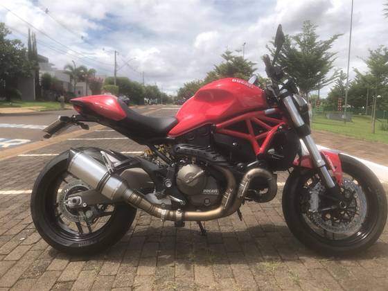 DUCATI MONSTER 821 
